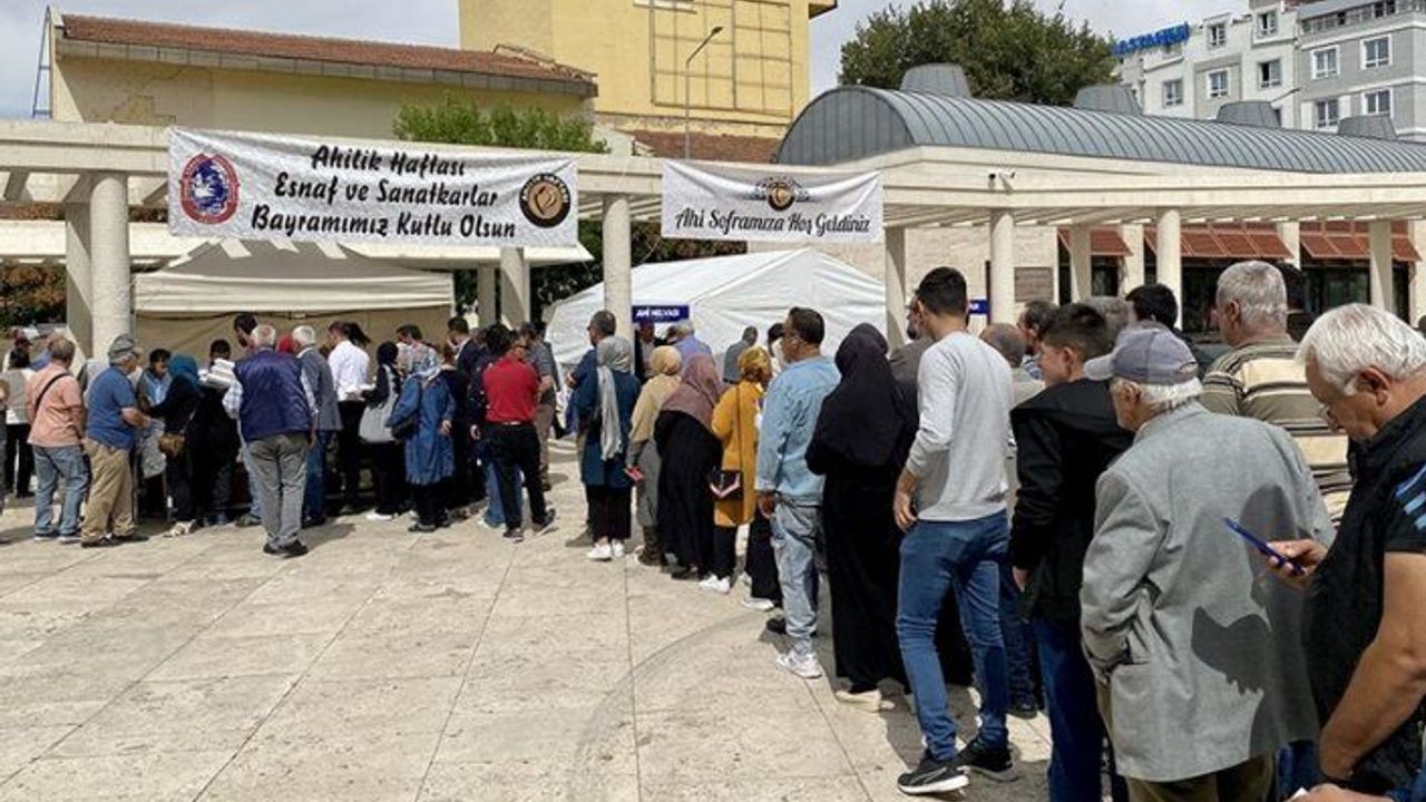 Ahiliğin pilav, helva ve şerbet ikramı geleneği halen yaşatılıyor