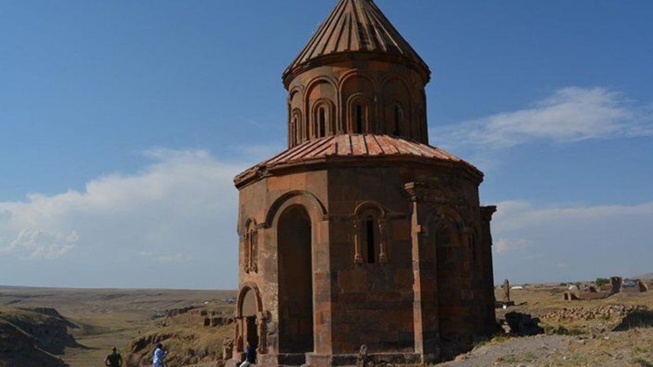Ani Ören Yeri ziyaretçilerini tarihi yolculuğa çıkarıyor
