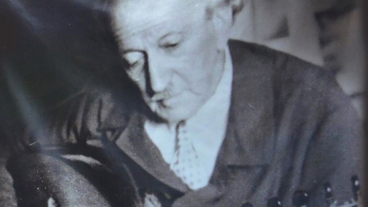 Ud ve keman virtüözü, besteci, ressam Şerif Muhittin Targan vefatının 56. yılında yad ediliyor