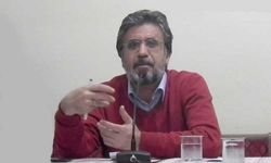 Akif Emre'nin 15 Temmuz sonrasında yazdığı ilk yazı: Darbeye direnmenin sosyolojisi