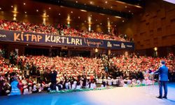 TÜGVA'nın Kitap Kurdu projesinde hedef 450 bin genç! Gaziantep'te Türkiye lansmanı yapıldı