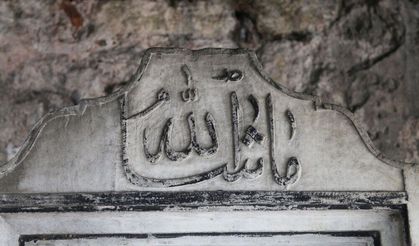 İstanbul duvarlarında 'Sigorta Şirketi' levhaları