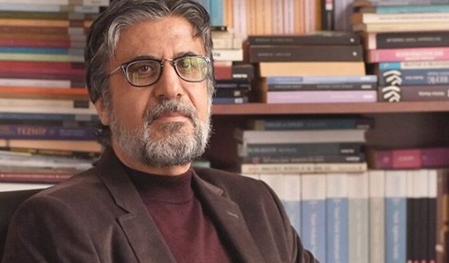 Akif Emre: 'Simitçinin dönüşü'