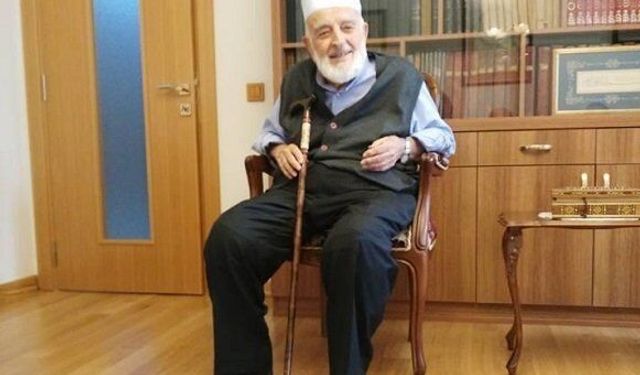 Yarım asırlık talebelerinin dilinden: M. Emin Saraç Hocaefendi
