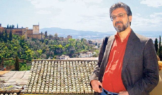Akif Emre: Erguvanlar da yanar