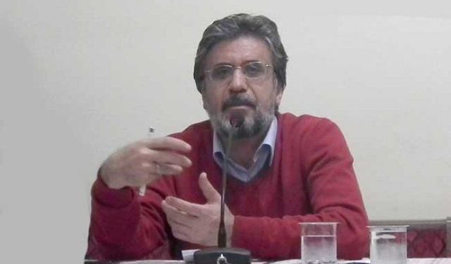 Akif Emre: Değerlilerimiz hep toprak altındadır. Yaşayanlara sıranın gelmesi zordur çünkü...