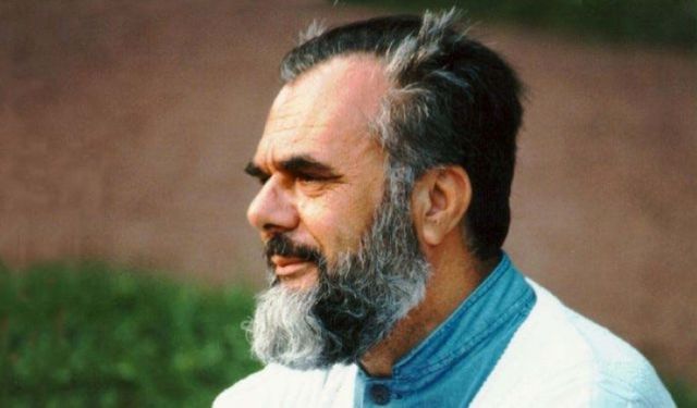 Mahmud Esad Coşan: Yeni kamerî bir yıla girdik. Yeni bir yıl bu, taptaze bir defter önümüzde…
