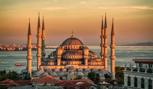 Bugünün Cuma Hutbesi: Cuma; haftalık bayram günümüz