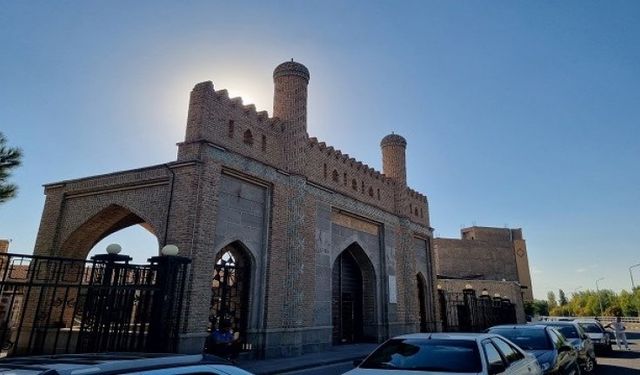Tarihi Tebriz'in dünyaya açılan penceresi: İstanbul Kapısı