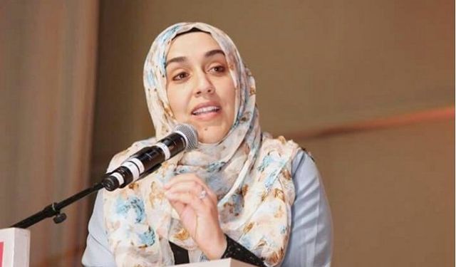 Yasmin Mogahed: Üzülme, Allah bizimle!