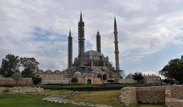 Selimiye Camisi'nde restorasyon çalışmaları devam ediyor