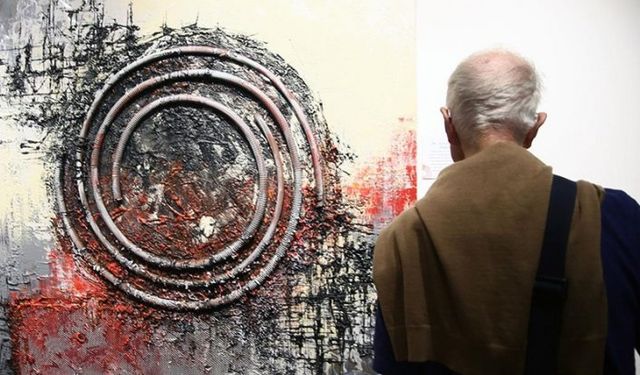 Viyana Yunus Emre Enstitüsünde 20 ülkeden 20 sanatçının eserleri sergilendi