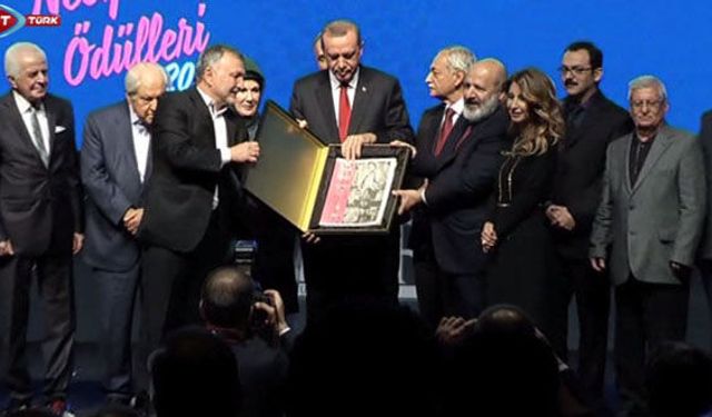 Necip Fazıl Ödülleri sahiplerini buldu (video)