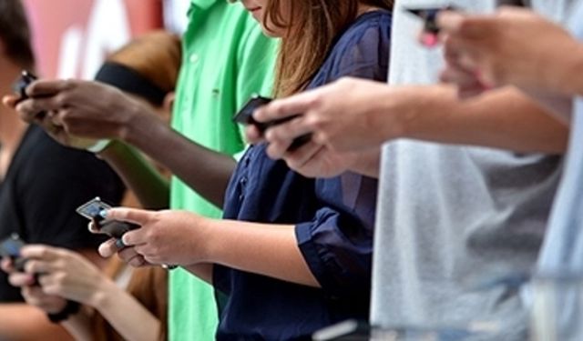 Bilgisayar 'üretiyor', akıllı telefon 'tüketiyor'