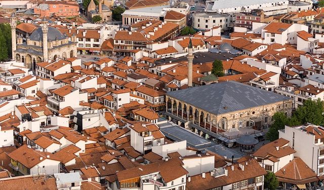 10 fotoğrafta dervişlerin ve alimlerin gönlünde taht kuran Konya Kapu Camii