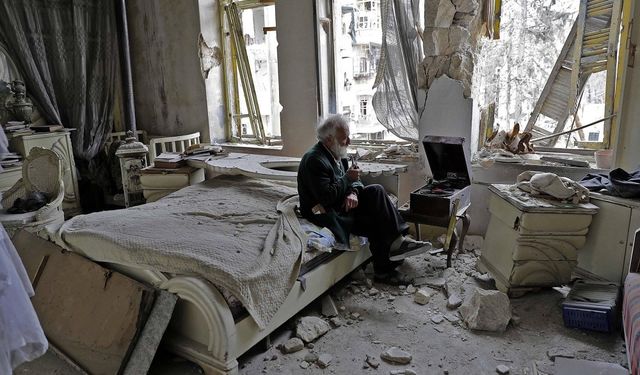 Şiirlerden yapılmış A'da Z'ye Acılar Atlası