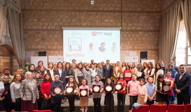 Geleceğin yazarlarına sertifikaları takdim edildi