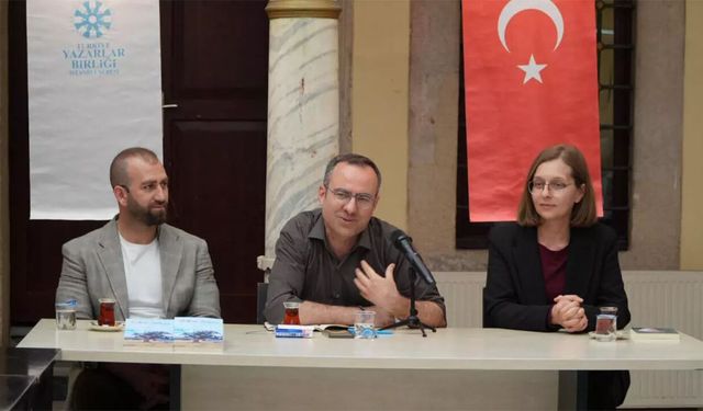 Şair İlhami Emin TYB'de anıldı