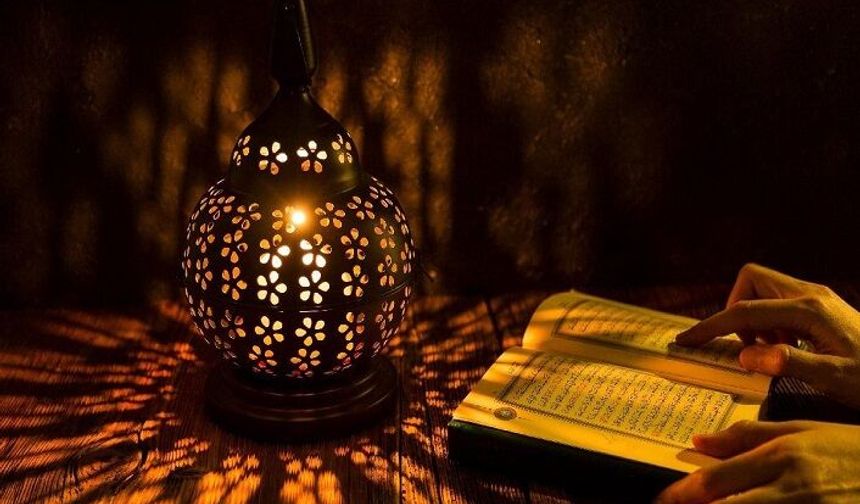 Kur’an ayıdır Ramazan