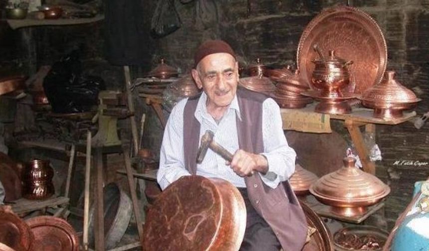 Bir büyük birikim ve terkibin seslendiricisi: Kazancı Bedih