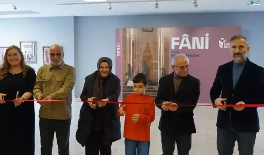 "Fani" Fotoğraf Sergisi sanatseverle buluştu