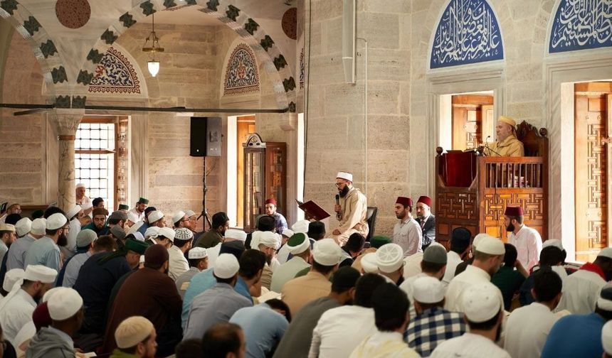 Satırda Değil Sadırda: İstanbul'da İhya Edilen Bir Hadis Geleneği