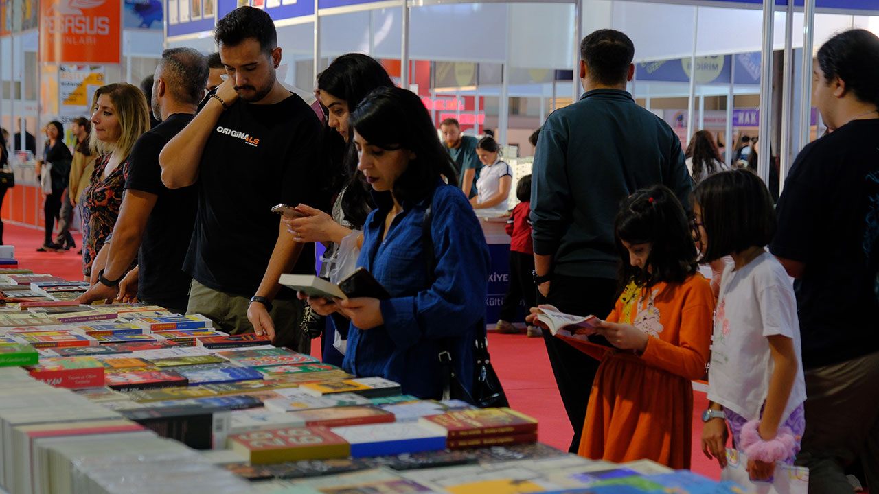 1760814957 Tuyap Diyarbakir Kitap Fuari Gorsel 2